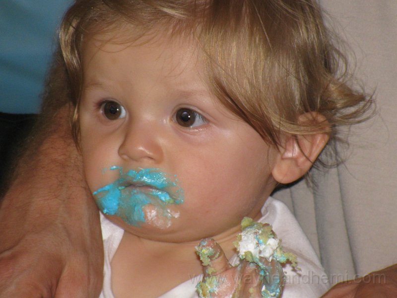weekof091310_more cake please.JPG